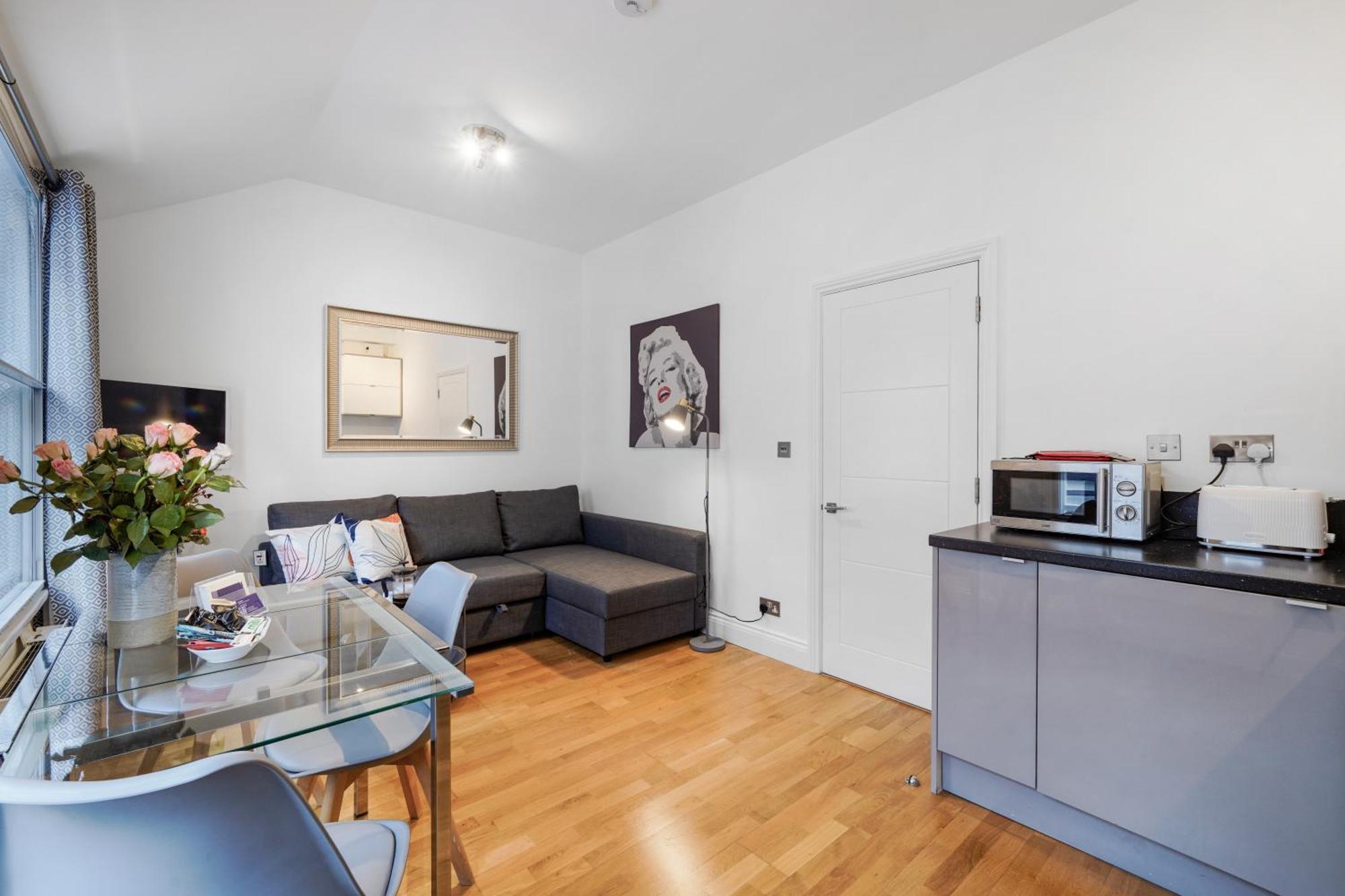 Apt 4, Soho Apartments 2Nd Floor By Indigo Flats Лондон Екстер'єр фото